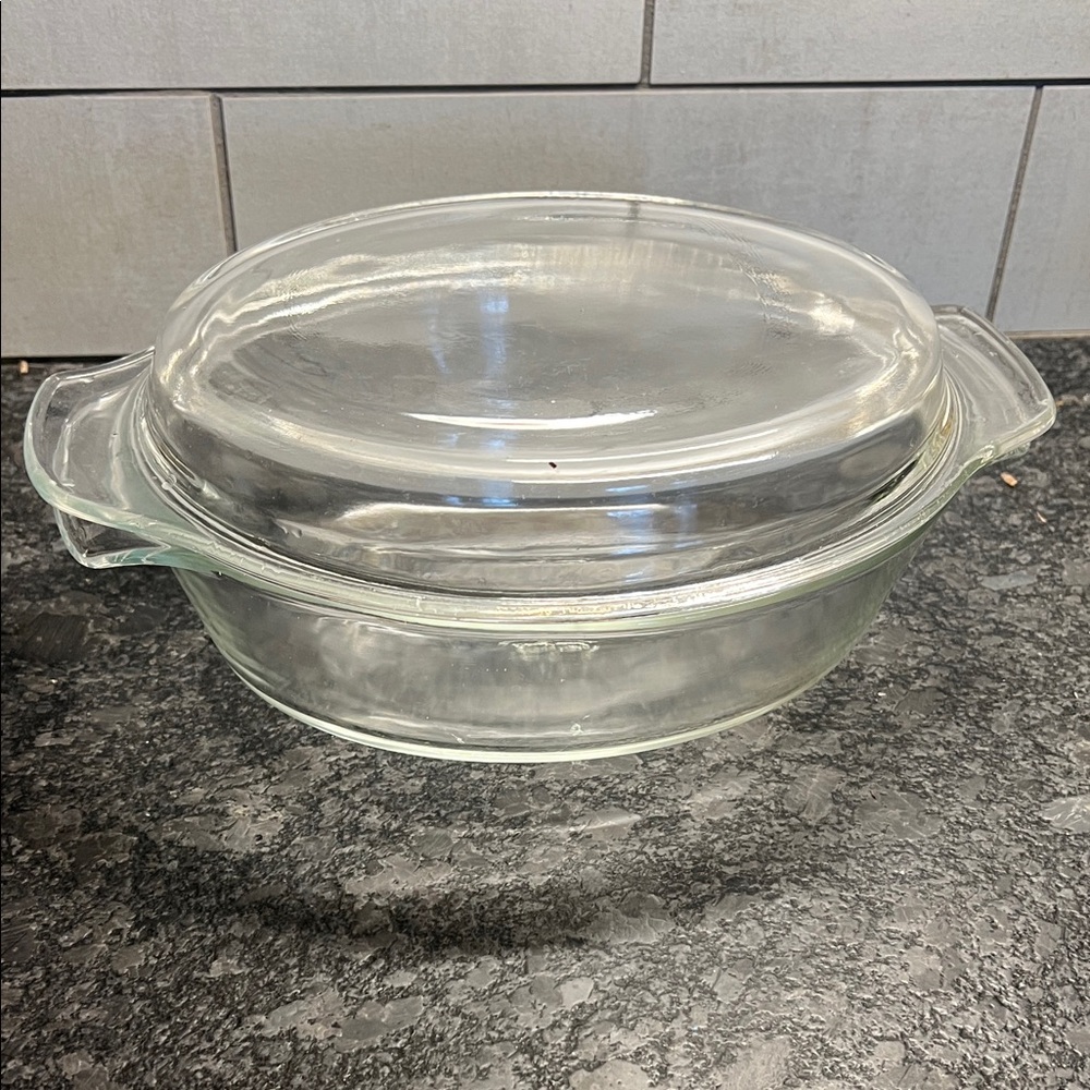 1 1/2 qt Fire King Oval Glass Baking Dish with Lid